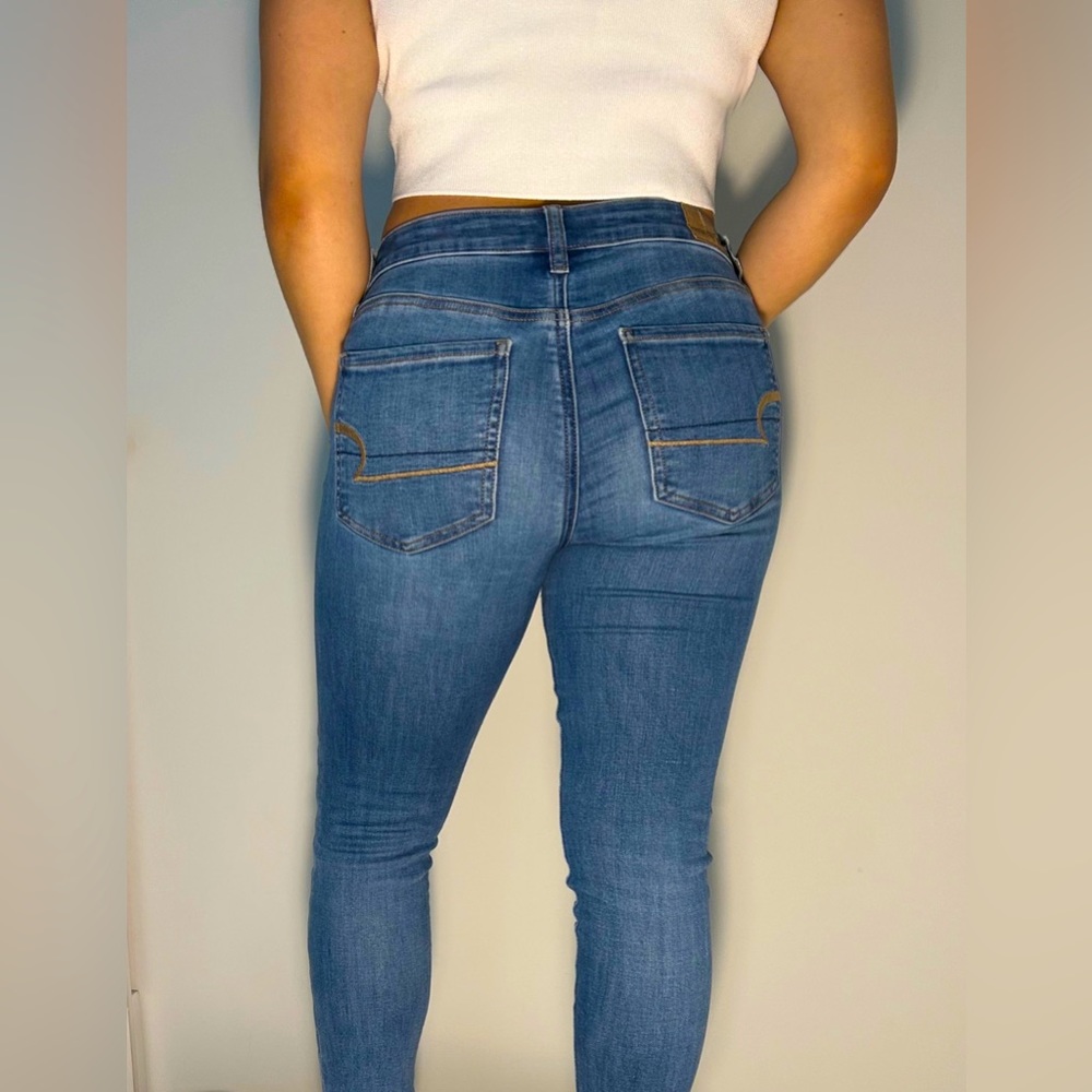Size 4 American Eagle jeans